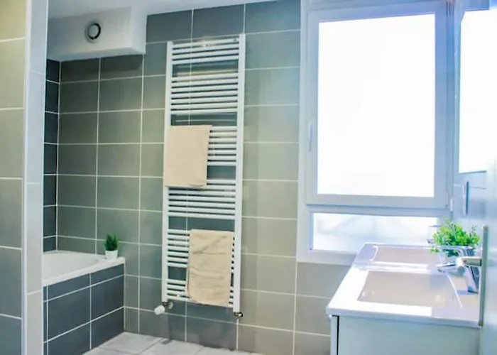 Maison Familiale Avec Extérieur